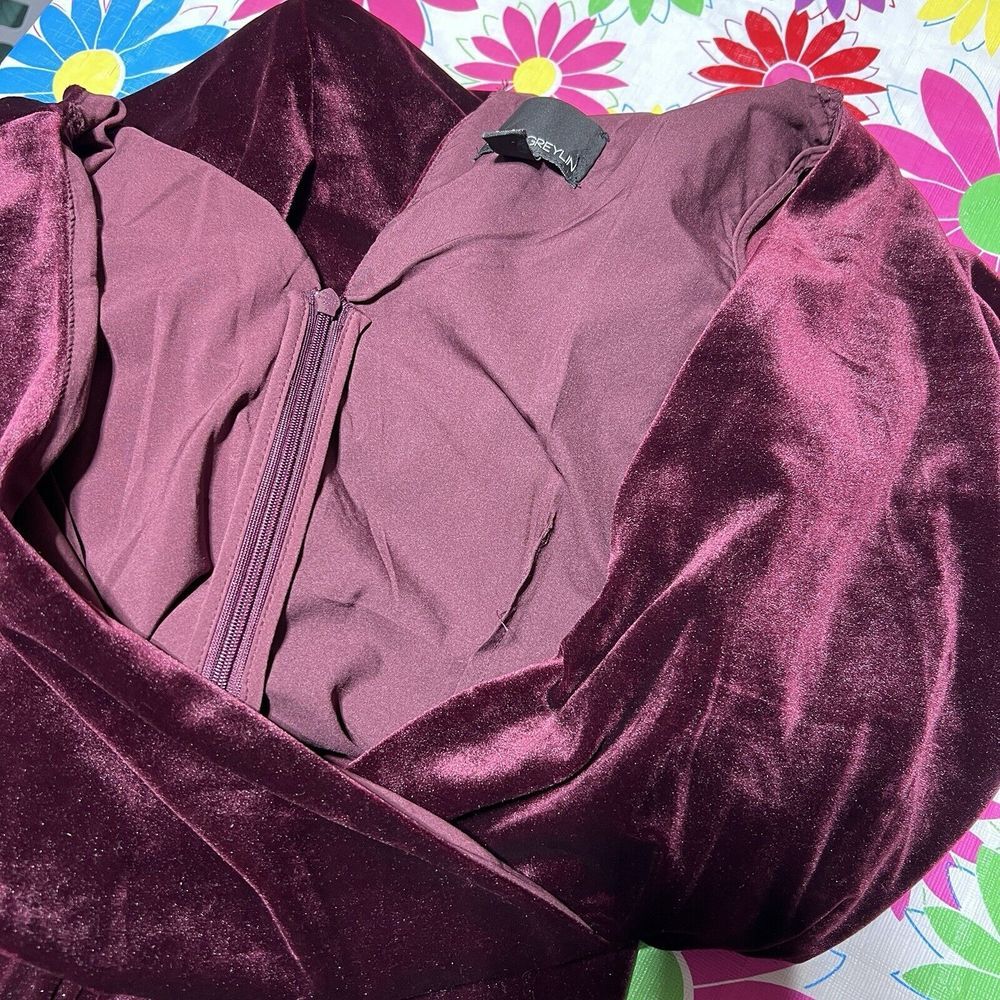 Greylin Anthropologie Luna Velvet Jumpsuit Wide Leg Cropped Burgundy‎ Small - Picture 6 of 15
